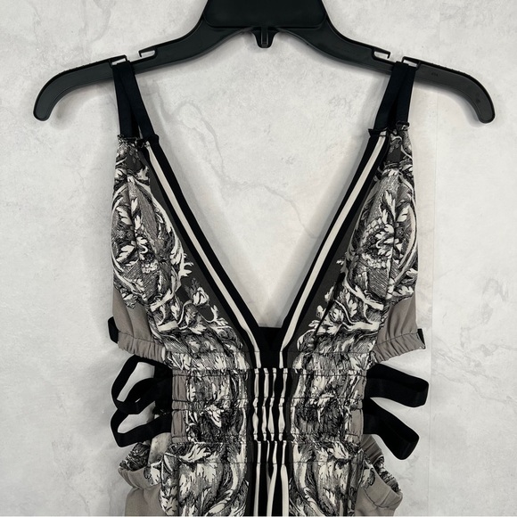 [Express] - Picture 3 of 3